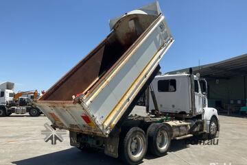 2013 Freightliner FLX Coronado Tipper