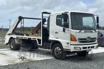 2011 HINO 500 SERIES FE 1426 SKIP TRUCK