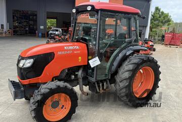 Kubota   M8540DCN Cab Tractor