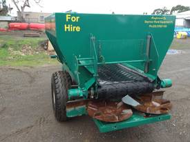 Seymour 2700 Poultry Manure Spreader - picture2' - Click to enlarge