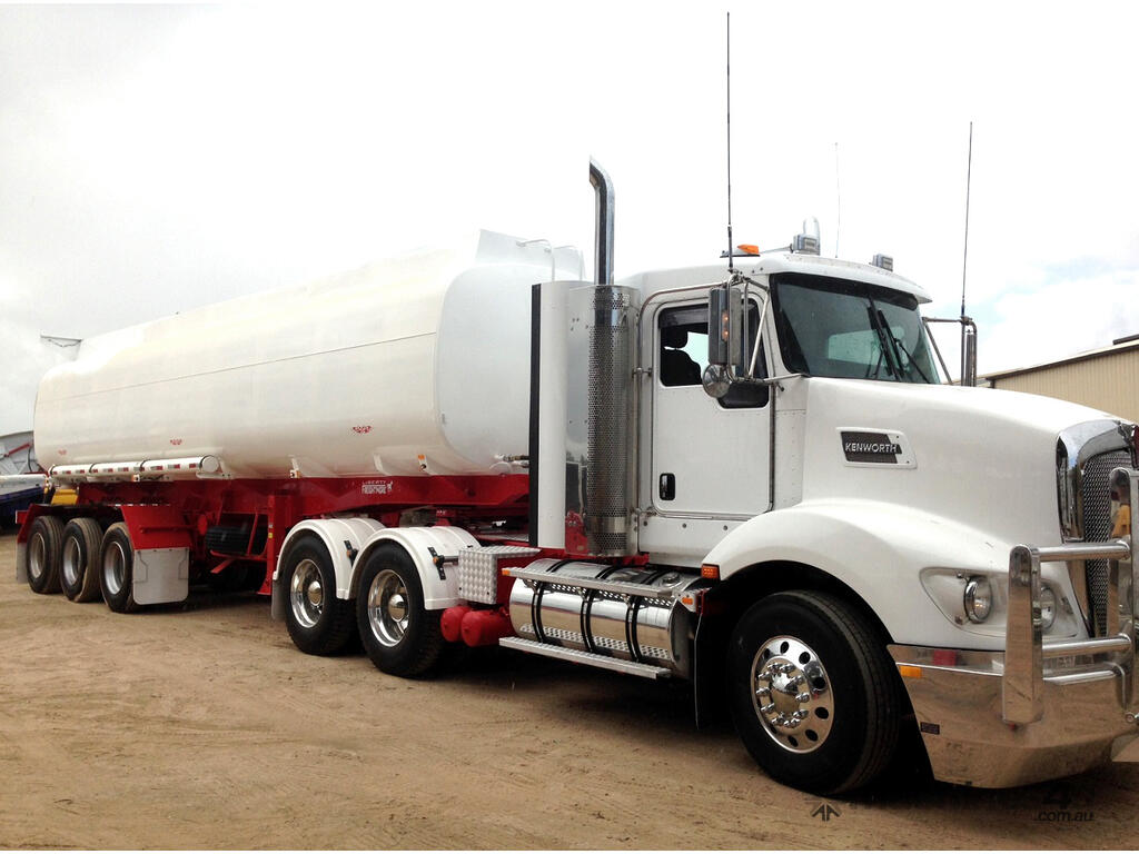 Buy New 2024 Freightmore 2024 Freightmore Water Tanker 32 000 Litre   2024 Freightmore Water Tanker 32 000 Litre FINANCE AVAILABLE 2461291.h 