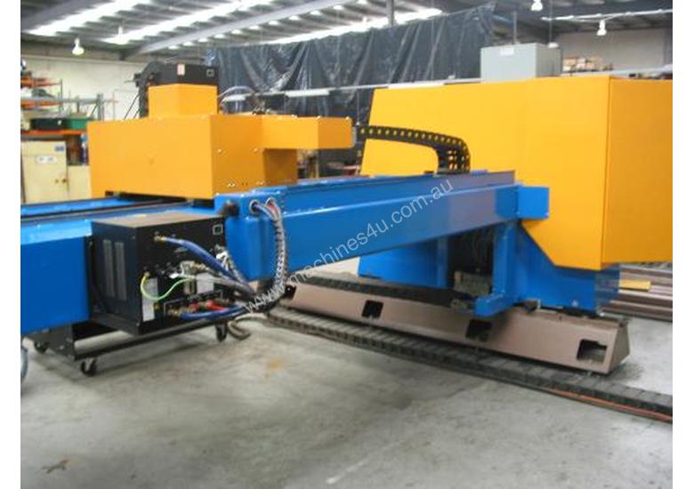 caption Farley phoenix Hypertherm HPR400XD