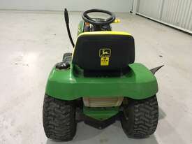 John Deere LT155 Ride On - picture2' - Click to enlarge