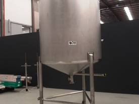 Stainless Steel Mixing Tank - Capacity 3,000 Lt - picture0' - Click to enlarge