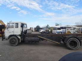 Hino FF 172/173/177 Hooklift/Bi Fold Truck - picture0' - Click to enlarge