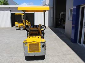 OZZIQUIP PUMA MINI LOADER  TRENCHING PACKAGE INCLUDING 4 IN 1 BUCKET - picture2' - Click to enlarge