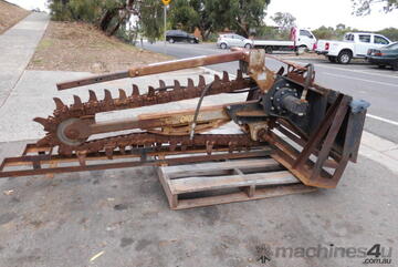 HDT-XD digger trencher ex goverment Darwin
