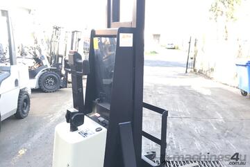 ACTIVE FORKLIFTS - Crown Walkie High Reach Stacker 3.3m Lift