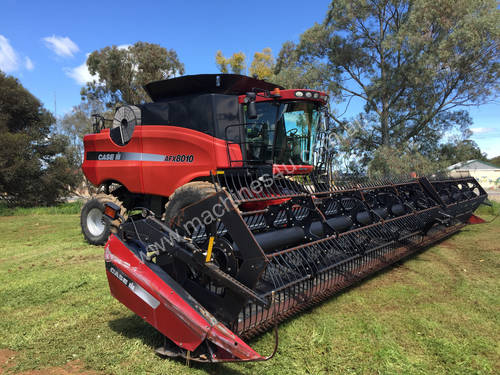 Case 8010 in excellent condition