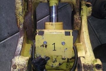 Custom Quickhitch Quick Hitch Attachments