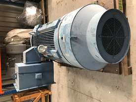 260 kw 350 hp 6 pole 415 v AC Electric Motor - picture0' - Click to enlarge