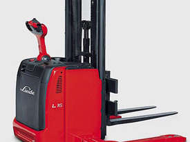 Linde Series 131 L14-L16AS Electric Pallet Stacker - picture2' - Click to enlarge
