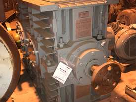 370 kw Reduction Gearbox 10 : 1 Ratio - picture1' - Click to enlarge