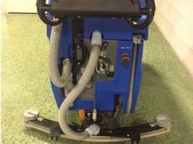 walk behind floor scrubber  - picture0' - Click to enlarge