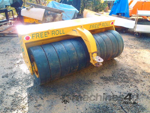 caption Horwood Bagshaw Free Roll Roller