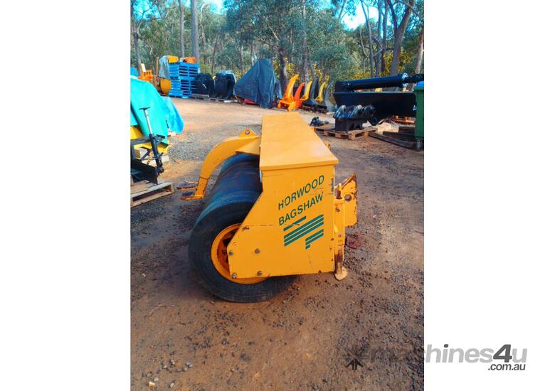 caption Horwood Bagshaw Free Roll Roller