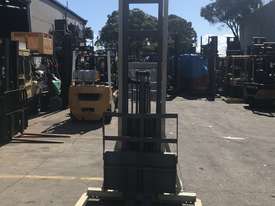 Crown Walk behind Stacker - New Batteries - Great refurbished unit with Warranty - picture2' - Click to enlarge
