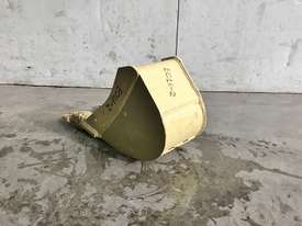 UNUSED 230MM DIGGING BUCKET TO SUIT 1-2T EXCAVATOR E016 - picture1' - Click to enlarge