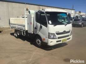 2013 Hino 300 917 - picture0' - Click to enlarge