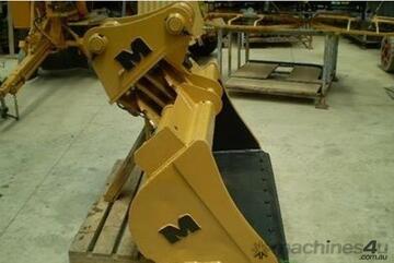 Tilt Bucket, Sorting, Mud, Trenching Various Types & Sizes Tilt Bucket, Sorting, Mud, Trenching Various Types & Sizes
