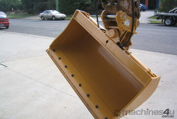 GARDNER ENGINEERING - 3 Tonne Tilt Bucket