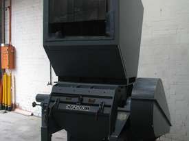 Industrial Heavy Duty Plastic Granulator with Blower 45kW - picture1' - Click to enlarge