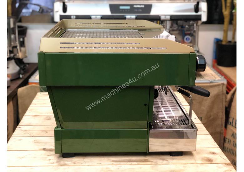Click to view full size photos LA MARZOCCO LINEA PB 2 GROUP CUSTOM GREEN & GOLD ESPRESSO COFFEE MACHINE