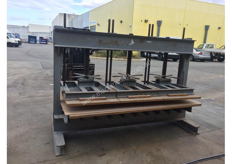 Unknown veneer press manual screw Vacuum/Thermoforming Press in