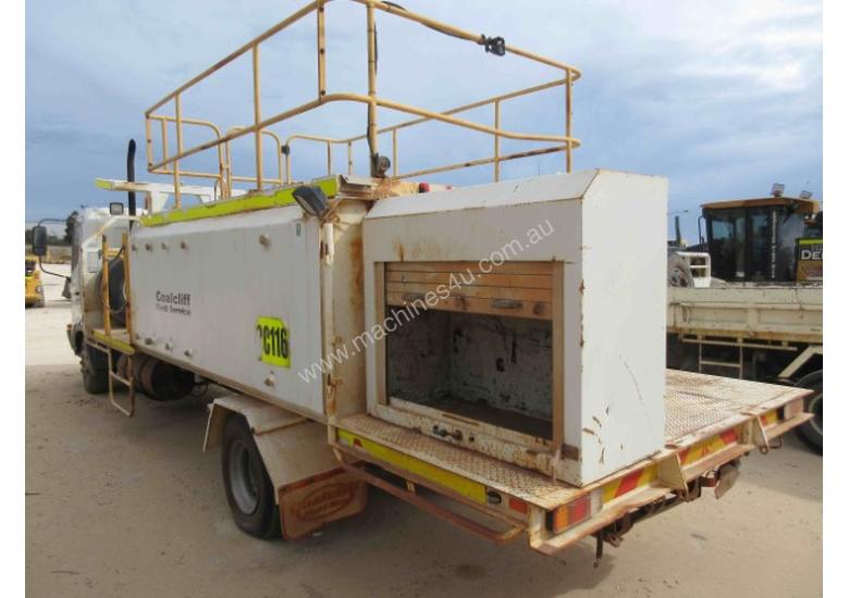 caption 2007 HINO FC FIELD SERVICE TRUCK