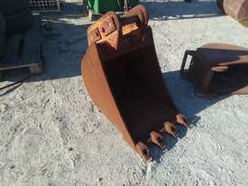 Custom 450mm Bucket - picture0' - Click to enlarge