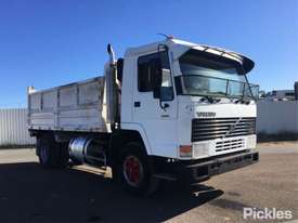 1991 Volvo FL7 - picture0' - Click to enlarge
