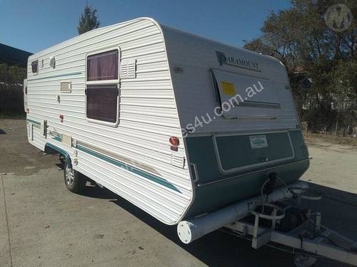 Paramount Delta Caravan 17FT6