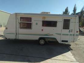 Paramount Delta Caravan 17FT6 - picture2' - Click to enlarge