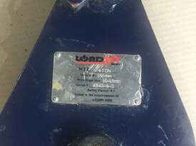 Loadset Heavy Duty Snatch Block  WLL 4T, 150mm Sheave Diameter, Wire Rope 10-13-mm - picture2' - Click to enlarge