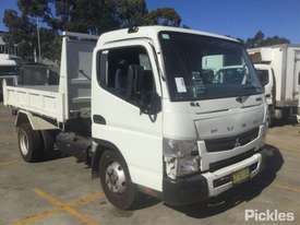 2015 Mitsubishi Canter 715 CAB - picture0' - Click to enlarge