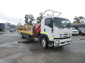2014 Isuzu FTR900 Hiab Tray Back Truck with Hiab Crane - picture1' - Click to enlarge