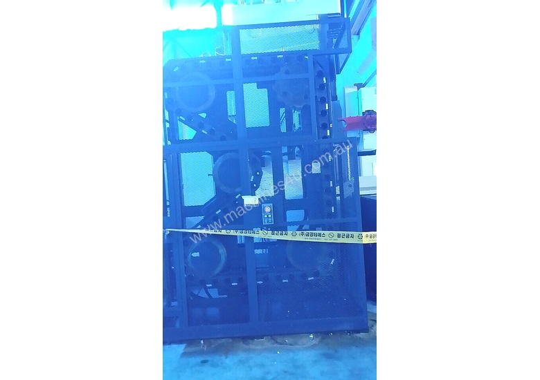caption 2014 Doosan DCM-3260F CNC Double Column Machining Centre