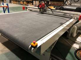 Digital Cutting Flat Bed machine - Two Cutting Heads, CNC $ Tangent Knife, Conveyor System, Camera,  - picture1' - Click to enlarge