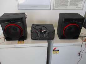 LG CK56 Hi-fi System - picture0' - Click to enlarge