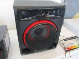 LG CK56 Hi-fi System - picture1' - Click to enlarge