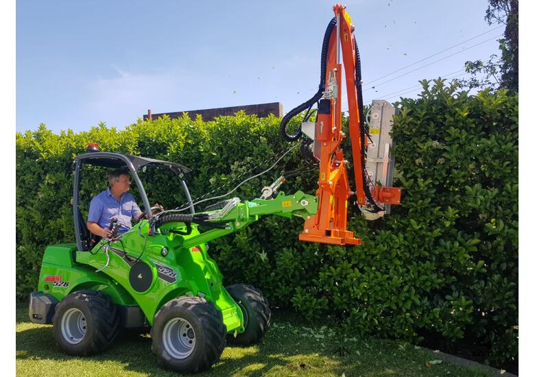 caption Rinieri BRM Hedge Cutter Arm with 4 Disc Cutter Head (1,400 mm)