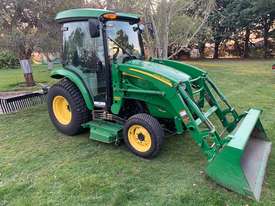 John Deere 3720 MFWD A/C Tractor - picture0' - Click to enlarge