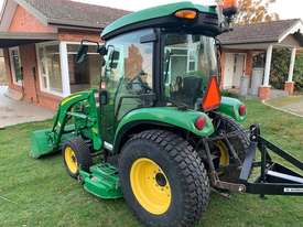 John Deere 3720 MFWD A/C Tractor - picture2' - Click to enlarge