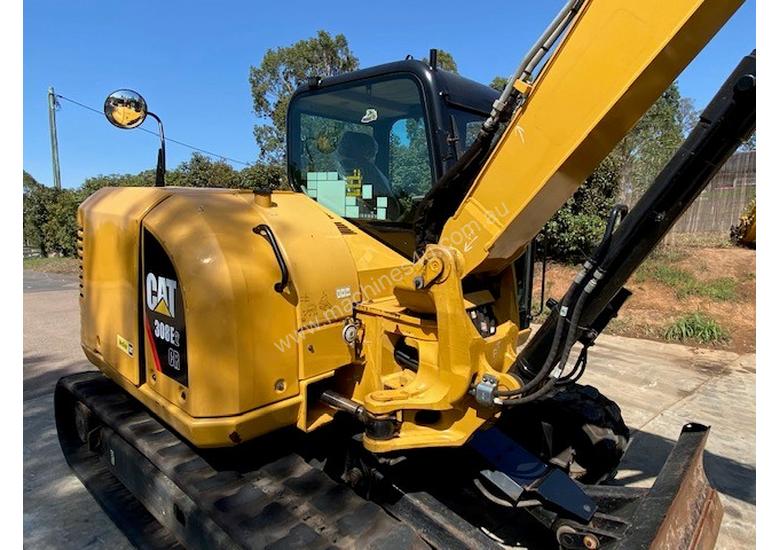 caption 308E2 Excavator Rubber Tracks with Nation Wide Power Train & Hydraulic Warranty until June 2020.