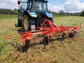 FARMTECH T-OD 554 LINKAGE ROTARY TEDDER (5.5M) - picture0' - Click to enlarge