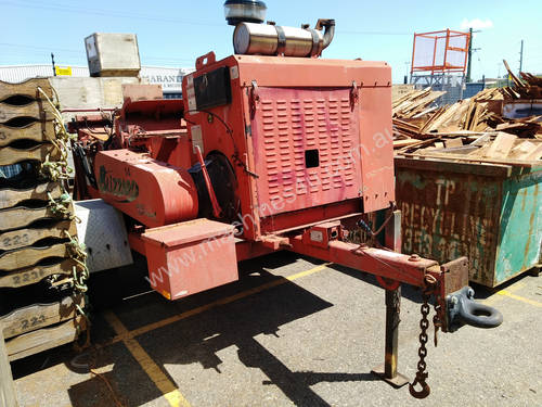 Morbark M14 Blizzard Wood Chipper with turbo diesel engine