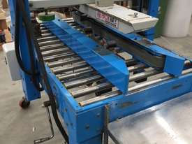 Carton Sealing Machine - picture0' - Click to enlarge