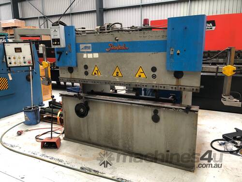 Baykal APH 2103-40 Pressbrake. Good condition with Lazersafe guards
