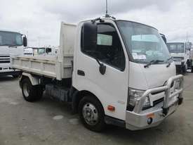 Hino 300 Series - picture0' - Click to enlarge