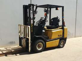 2.0T LPG Counterbalance Forklift - picture0' - Click to enlarge